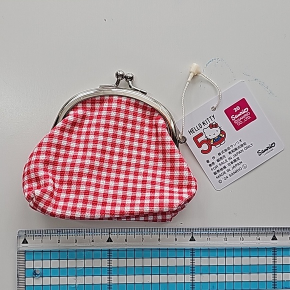 Ayanokoji hello kitty pouch - Picture 1 of 2